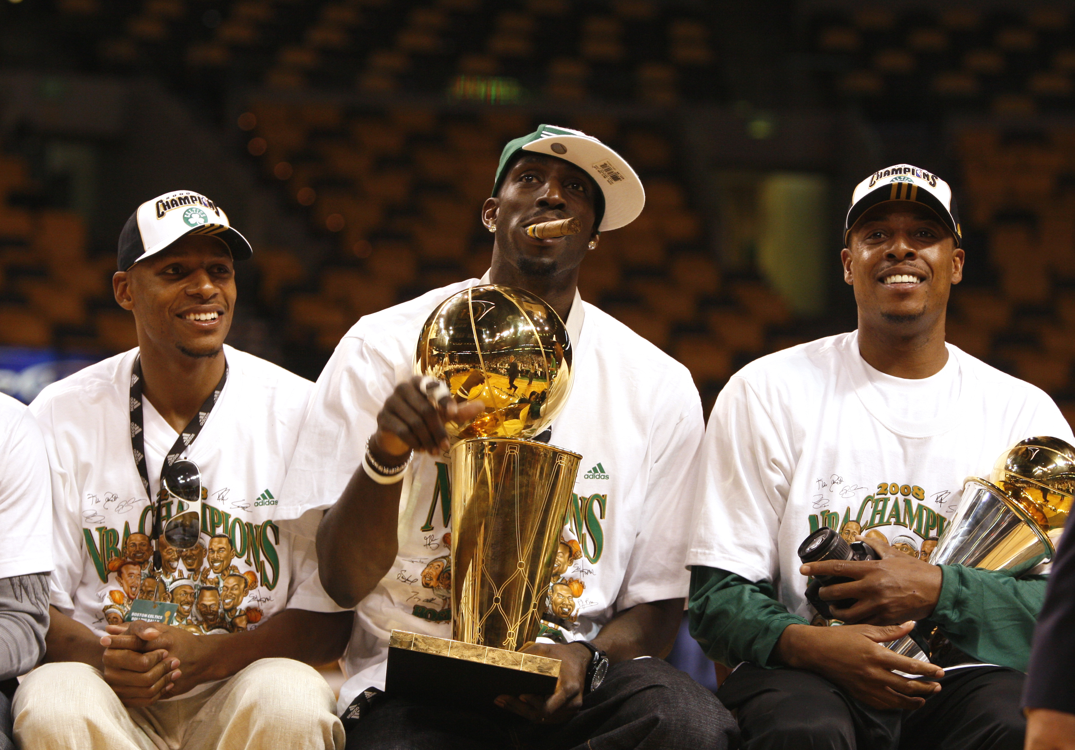 during a parade celebrating team's NBA championship in Boston, Thursday, June 19, 2008. (AP Photo/Elise Amendola)